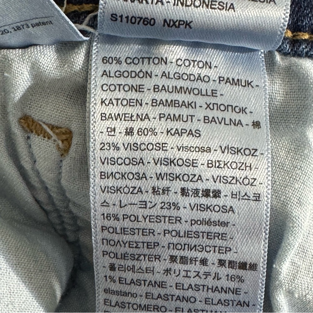 Levi’s Classic Bootcut Denim Jeans Women’s Size 12 Classic Relaxed Fit Western - Picture 9 of 9